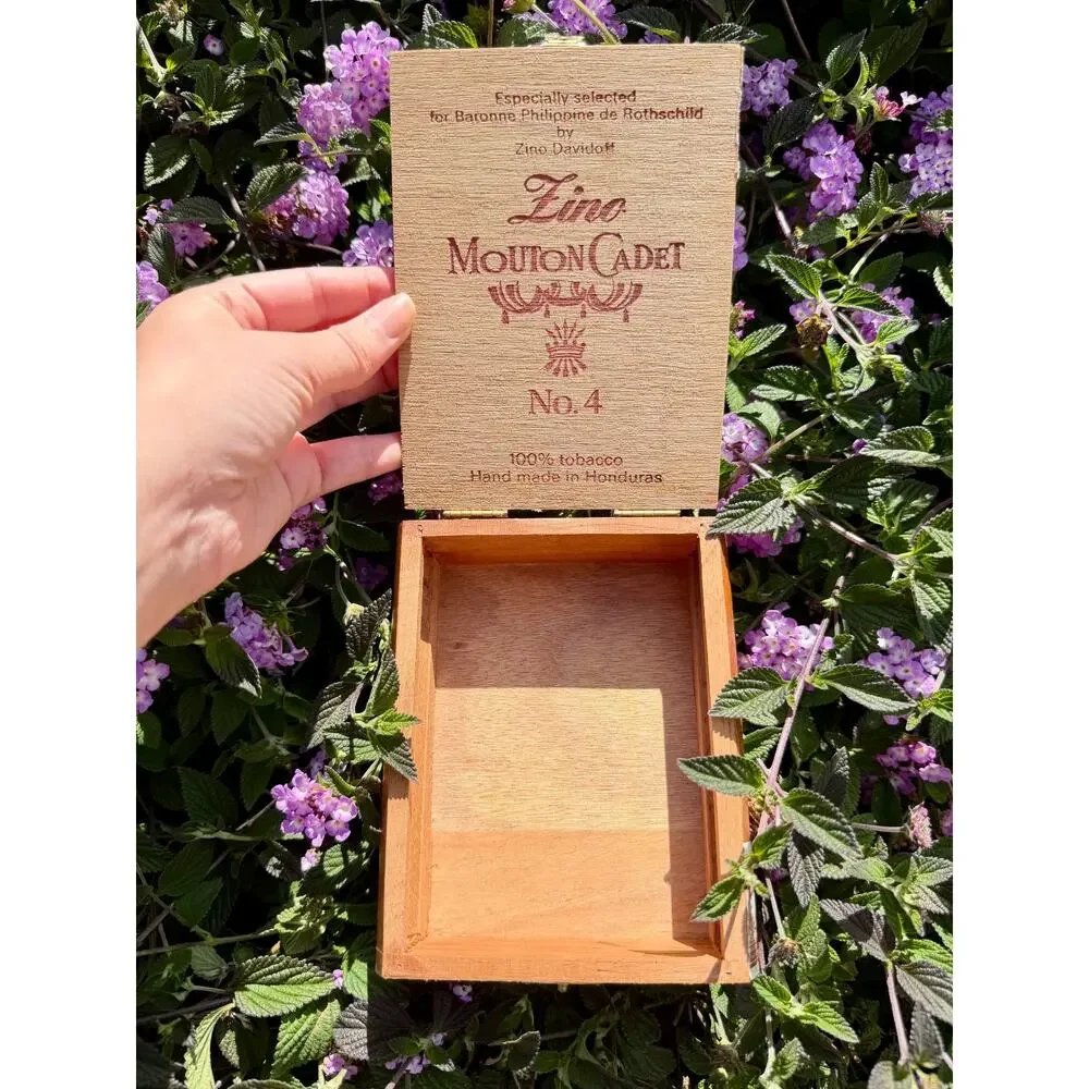 Zino Mouton Cadet No. 4 Empty Wood Cigar Box Davidoff Honduras Vintage
